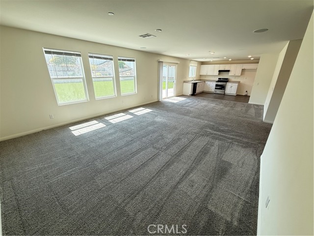 672 Suukat Court, San Jacinto CA: https://media.crmls.org/medias/a8e65450-2cbf-4317-9b7e-b18dc9729541.jpg