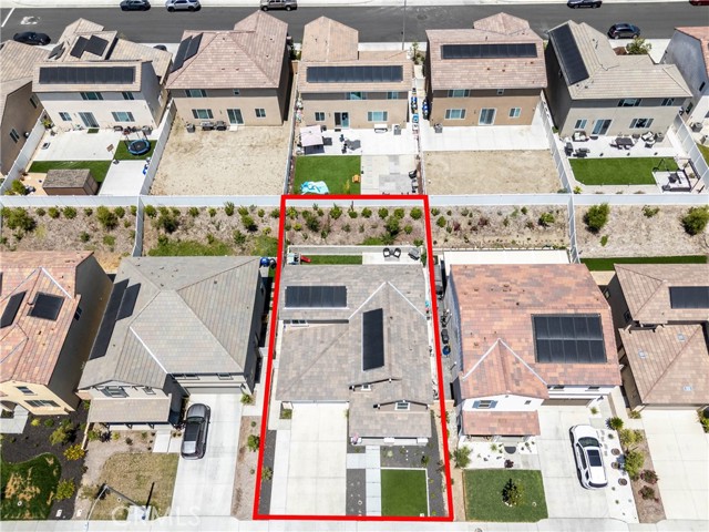 Detail Gallery Image 13 of 36 For 554 Cumberland Rd, Rialto,  CA 92377 - 4 Beds | 3 Baths