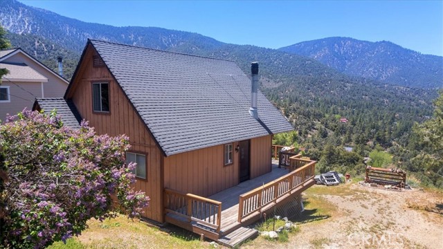 Detail Gallery Image 2 of 6 For 15440 Shasta Way, –,  CA 93225 - 3 Beds | 1/1 Baths