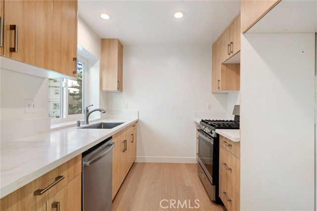 Front Image Thumbnail for CRSR26123545