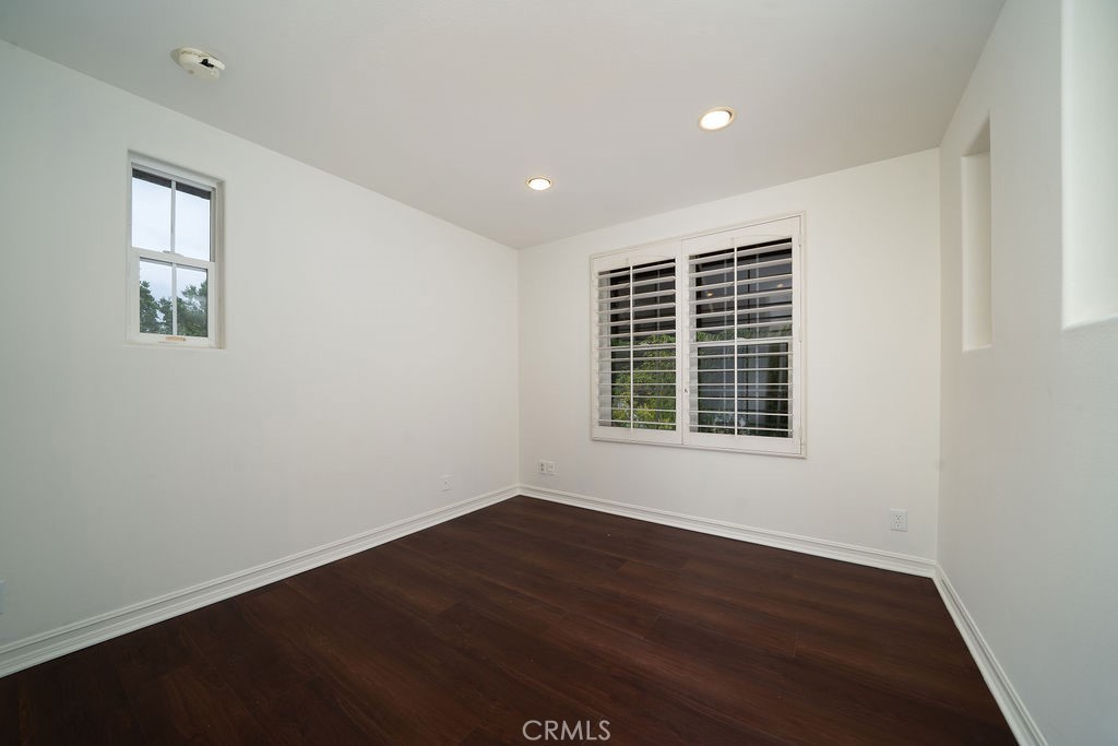 MLS #OC25255873 image #27