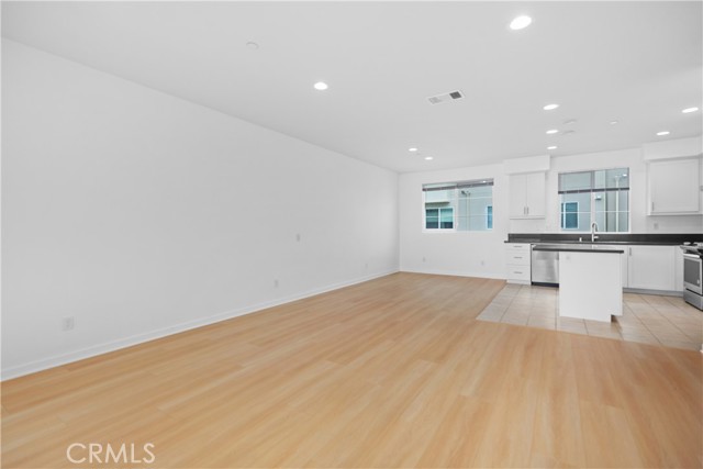 Detail Gallery Image 12 of 42 For 292 Novel, Irvine,  CA 92618 - 2 Beds | 2/1 Baths