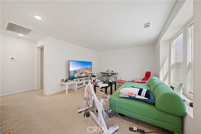 Detail Gallery Image 11 of 25 For 5111 S Victory Ln, Ontario,  CA 91762 - 4 Beds | 3/1 Baths