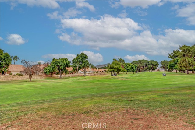 1946 Tamarack Lane, Hemet CA: https://media.crmls.org/medias/a8ea9ffa-8185-445b-9d4a-749136a010fc.jpg