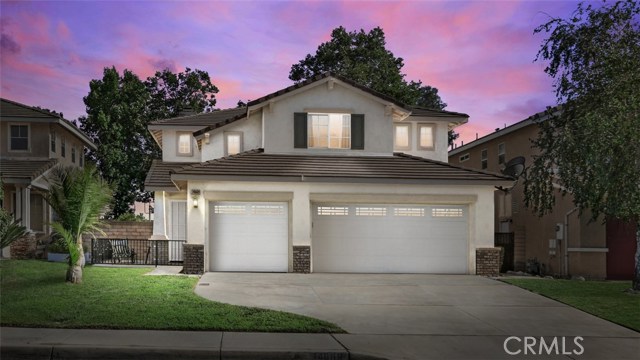 14669 Saddlepeak Dr, Fontana, CA 92336