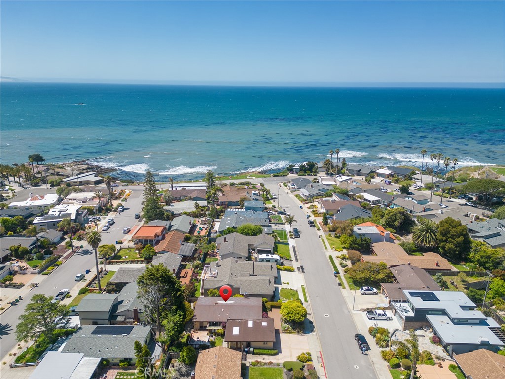 135 Paddock Avenue, Pismo Beach, CA 93449