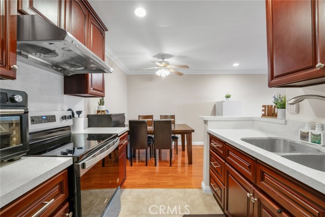 Detail Gallery Image 5 of 29 For 2300 S Hacienda Bld #F5,  Hacienda Heights,  CA 91745 - 2 Beds | 1/1 Baths