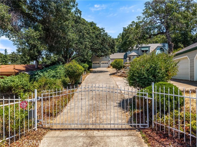 1940 Westlake Drive, Kelseyville CA: https://media.crmls.org/medias/a8ebe9f4-17e3-4d9b-922d-dd745e9a7b45.jpg