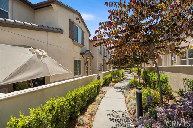 7118 Vernazza, Eastvale CA: https://media.crmls.org/medias/a8ec34f3-a662-4c8f-b47f-261ce831a72a.jpg