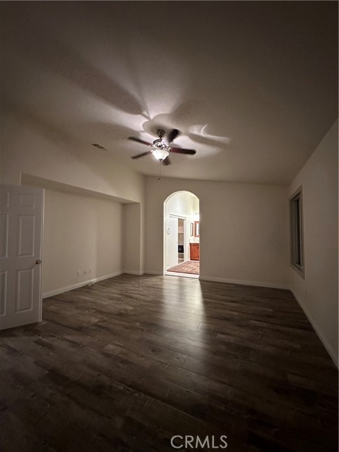 7297 Cobble Creek Drive, Eastvale CA: https://media.crmls.org/medias/a8ec9701-005e-42d6-8093-3ea3e0a111f9.jpg