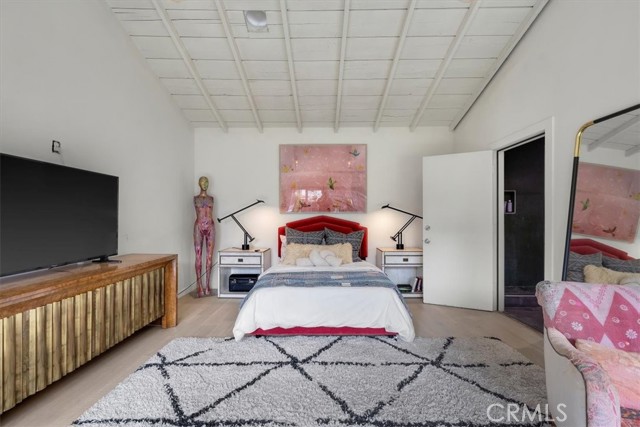 1012 10th Street, Manhattan Beach CA: https://media.crmls.org/medias/a8ee26f6-9a2d-4666-90b1-49808751e4ad.jpg