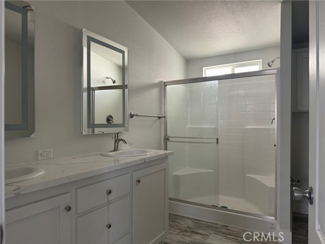 Detail Gallery Image 5 of 9 For 15621 Beach Bld #8,  Westminster,  CA 92683 - 3 Beds | 2 Baths