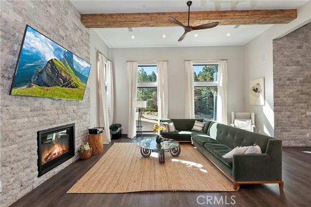 Detail Gallery Image 7 of 73 For 1224 Wolf Creek Ct, Big Bear Lake,  CA 92315 - 6 Beds | 4/1 Baths