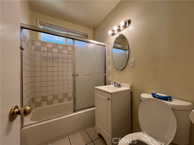 4075 Mount Vernon Avenue, Riverside CA: https://media.crmls.org/medias/a8eeac2b-d3d9-4558-a479-e60826c9c1d1.jpg