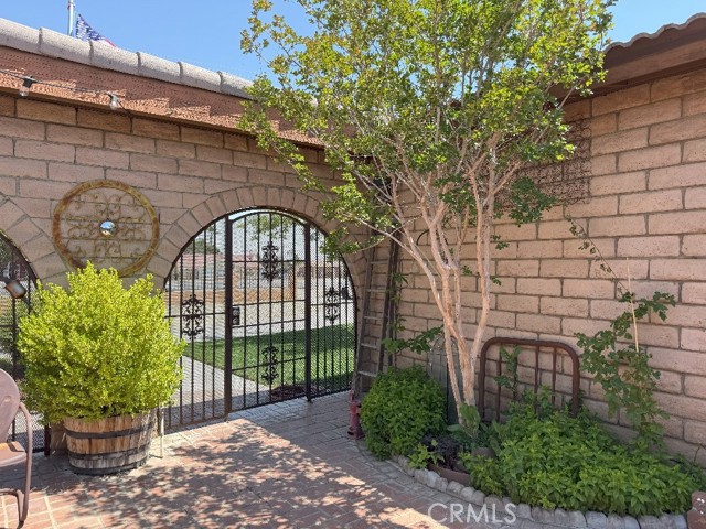 Detail Gallery Image 6 of 42 For 17857 Main St, Hesperia,  CA 92345 - 4 Beds | 3 Baths