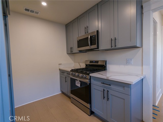 Detail Gallery Image 5 of 59 For 3453 Estrada, Los Angeles,  CA 90023 - 2 Beds | 2 Baths