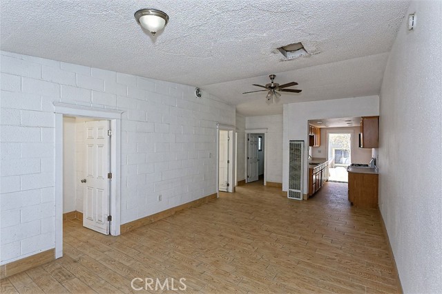 19288 3rd, Oro Grande CA: https://media.crmls.org/medias/a8f06517-ac44-4069-a6d1-f0b8a3ab21b8.jpg