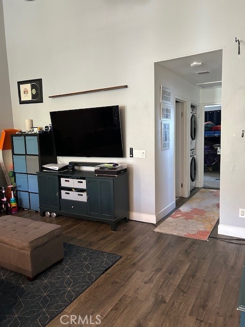 10591 Lakeside S Drive, Garden Grove CA: https://media.crmls.org/medias/a8f17d95-143b-4b90-bf35-c1d3ad8e297e.jpg