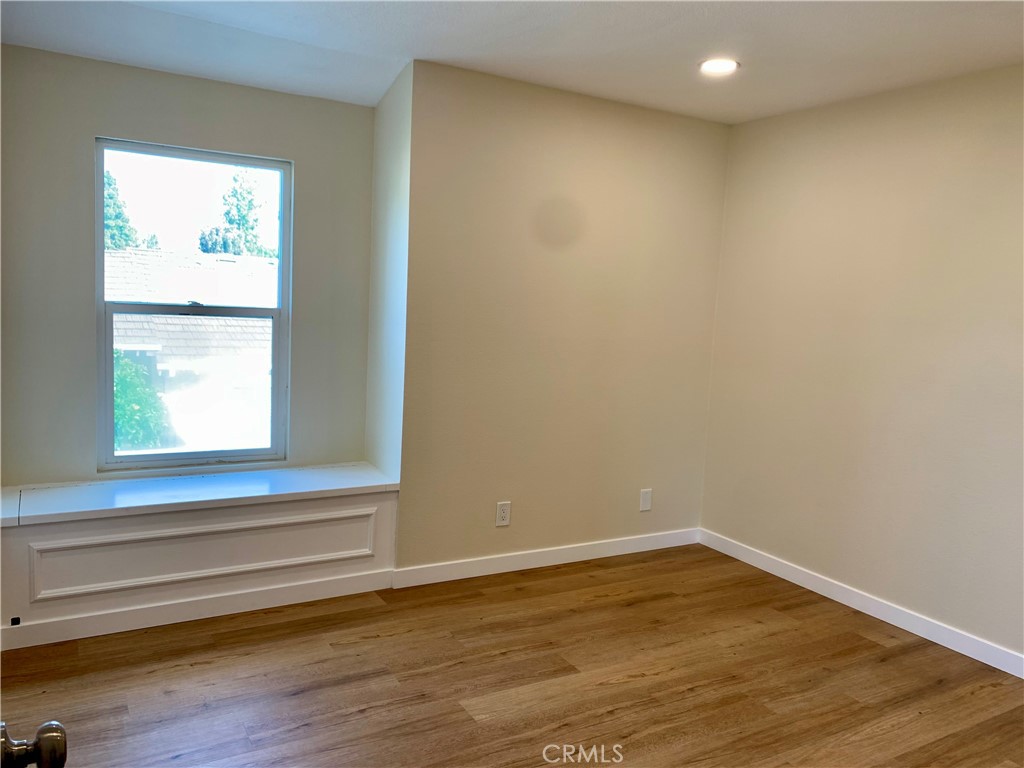 MLS #OC25268734 image #12