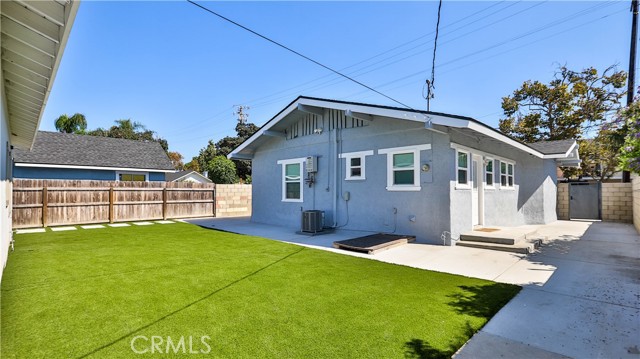 408 S Flower Street, Santa Ana CA: https://media.crmls.org/medias/a8f1b39c-0956-4816-8fba-738b2be1bb3d.jpg
