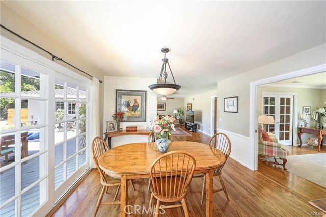 117 Catherine Park Drive, Glendora CA: https://media.crmls.org/medias/a8f1dc25-6391-4dff-824d-9f50ad9e7c41.jpg