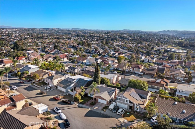 Detail Gallery Image 5 of 26 For 26602 Lira Cir, Mission Viejo,  CA 92691 - 3 Beds | 2 Baths