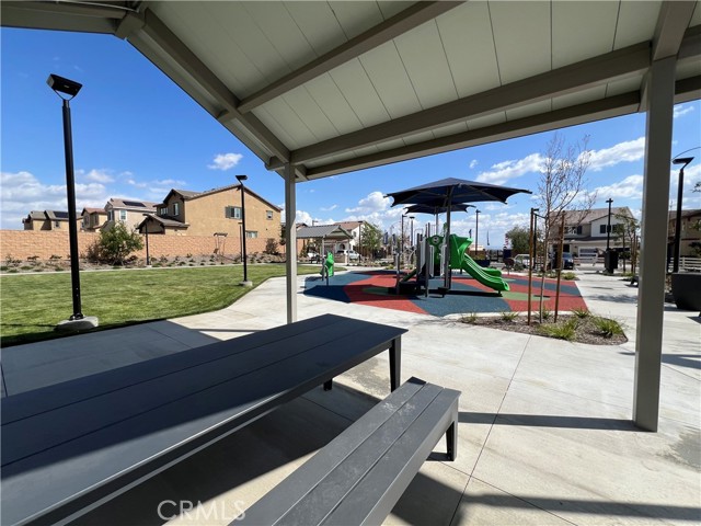 Detail Gallery Image 31 of 31 For 16068 Olivas Ln, Fontana,  CA 92336 - 4 Beds | 2/1 Baths