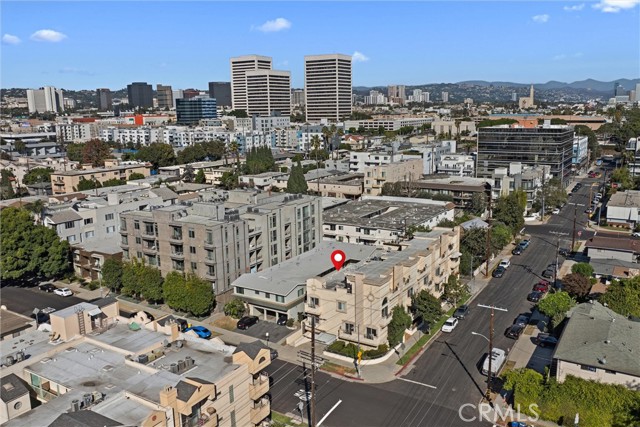 Detail Gallery Image 39 of 45 For 11359 Missouri Ave, Los Angeles,  CA 90025 - 4 Beds | 3/1 Baths