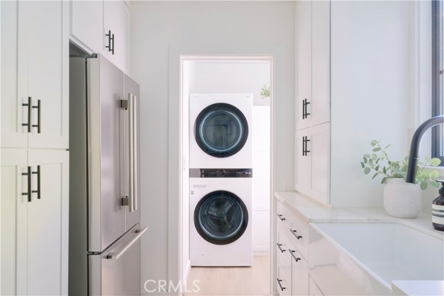 Detail Gallery Image 25 of 40 For 4800 Mary Ellen, Sherman Oaks,  CA 91423 - 3 Beds | 2 Baths