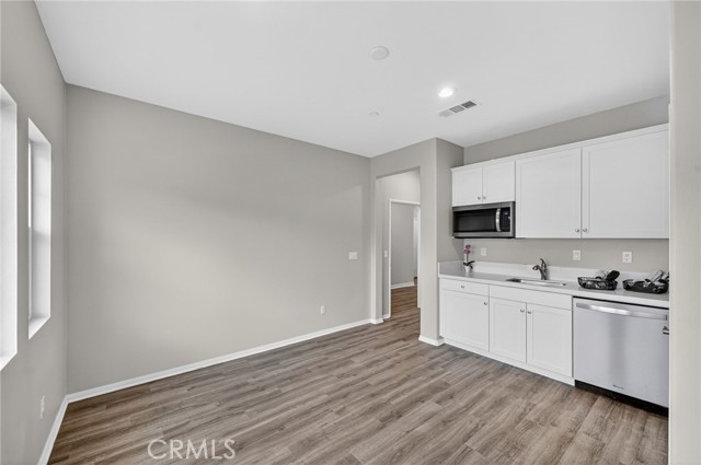 Detail Gallery Image 31 of 53 For 31190 Linden Flower, Winchester,  CA 92596 - 4 Beds | 3/1 Baths