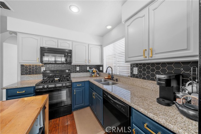815 Autumn Lane, Corona CA: https://media.crmls.org/medias/a8f3af4b-06b6-4849-94c1-e06f3748e41a.jpg