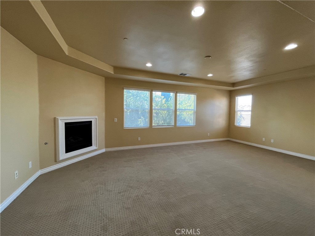 MLS #OC25262182 image #23