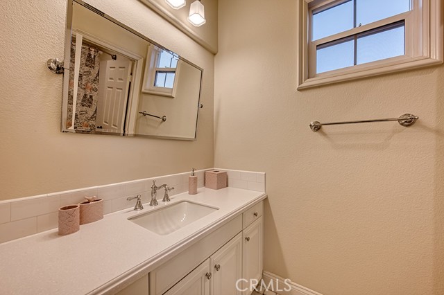 Detail Gallery Image 25 of 34 For 22 Marble Creek Ln, Coto de Caza,  CA 92679 - 5 Beds | 4 Baths