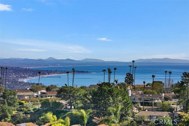 LAGUNA SUR Condos for Sale