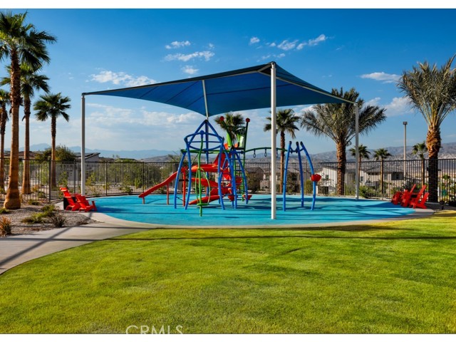 Detail Gallery Image 14 of 23 For 36357 Warren Dr, Palm Desert,  CA 92211 - 4 Beds | 3 Baths