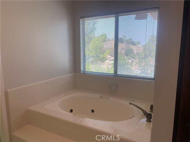 Detail Gallery Image 17 of 27 For 5419 E Estate Ridge Rd, Anaheim Hills,  CA 92807 - 3 Beds | 2/1 Baths