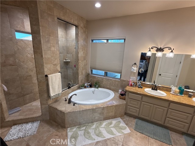 18 Tuscan Drive, Paradise CA: https://media.crmls.org/medias/a8f5dbd5-c36f-4903-84f9-9132aef6bf82.jpg
