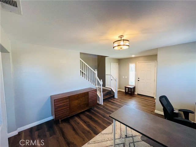 Detail Gallery Image 9 of 44 For 38320 Quiet Run Ct, Murrieta,  CA 92563 - 3 Beds | 2/1 Baths