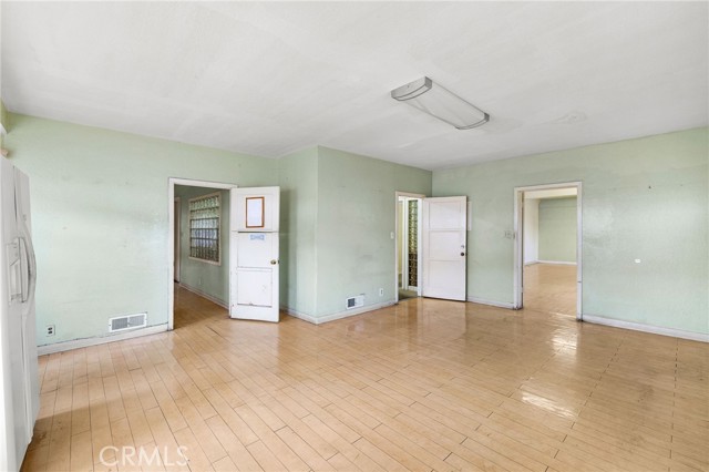 Image 17 of 34 For 1011 Willowbrook Avenue