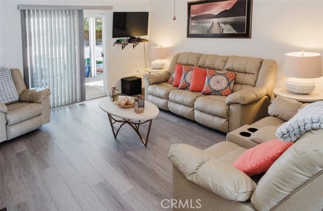 Detail Gallery Image 13 of 30 For 24670 Moonlight, Moreno Valley,  CA 92551 - 4 Beds | 2/1 Baths