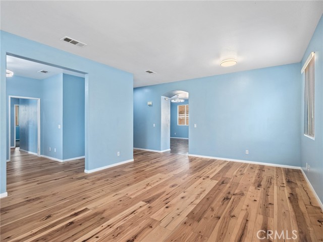 Detail Gallery Image 4 of 45 For 14400 Jeremiah, Adelanto,  CA 92301 - 5 Beds | 2 Baths