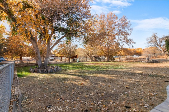 Detail Gallery Image 21 of 29 For 15036 Riverside Dr, Apple Valley,  CA 92307 - 4 Beds | 2 Baths