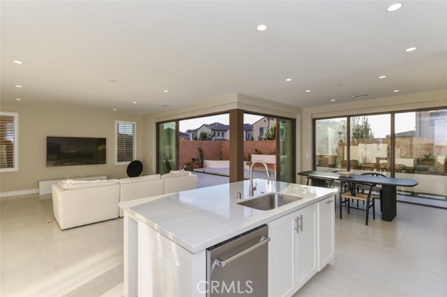 A8f99108 2a6f 407b Acf3 F3f7c62fac76