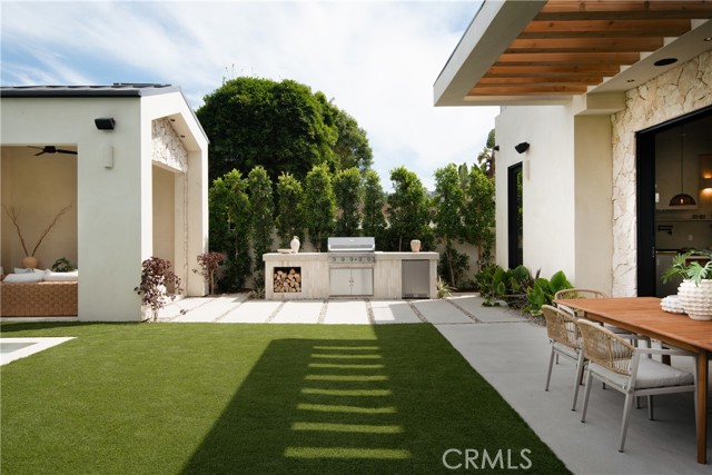 Detail Gallery Image 17 of 22 For 4500 Calhoun Ave, Sherman Oaks,  CA 91423 - 4 Beds | 4/1 Baths
