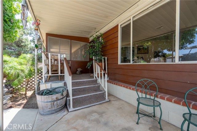 Detail Gallery Image 2 of 25 For 4095 Fruit St #127,  La Verne,  CA 91750 - 2 Beds | 2 Baths