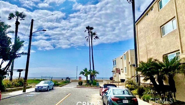 Detail Gallery Image 2 of 15 For 15 15th St #22,  Hermosa Beach,  CA 90254 - 2 Beds | 2 Baths