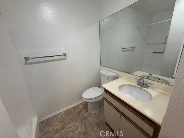 Detail Gallery Image 9 of 17 For 14758 Magnolia Bld, Sherman Oaks,  CA 91403 - 2 Beds | 2 Baths