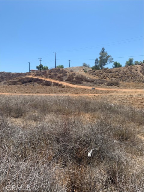 0 El Toro Rd, Lake Elsinore CA: https://media.crmls.org/medias/a8fbbcca-3877-41a8-8530-187f1520cc69.jpg