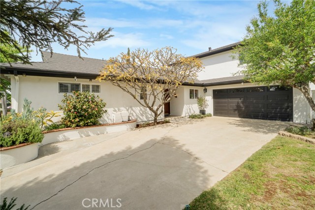 Detail Gallery Image 3 of 30 For 1681 Blueberry Way, Tustin,  CA 92780 - 5 Beds | 3 Baths