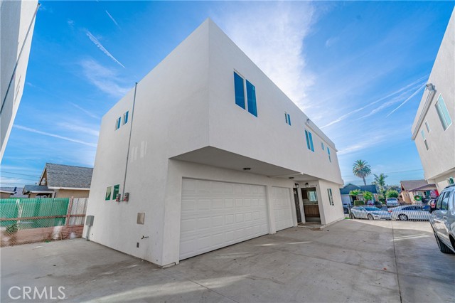 Detail Gallery Image 3 of 15 For 1183 E 59th Pl, Los Angeles,  CA 90001 - 3 Beds | 2 Baths